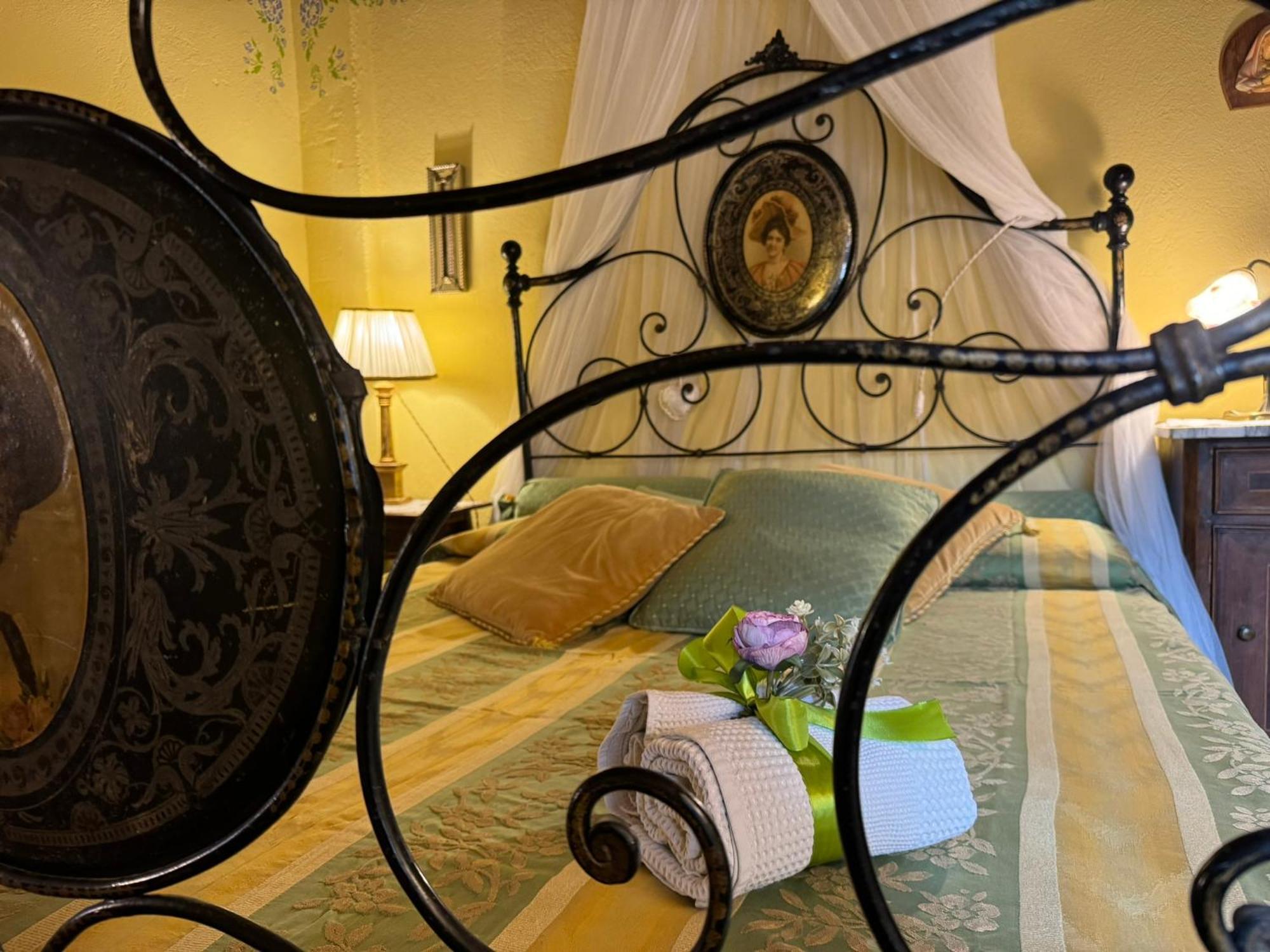 Casa Giulia, Il Gioiello Del Borgo Lejlighed Certaldo Eksteriør billede